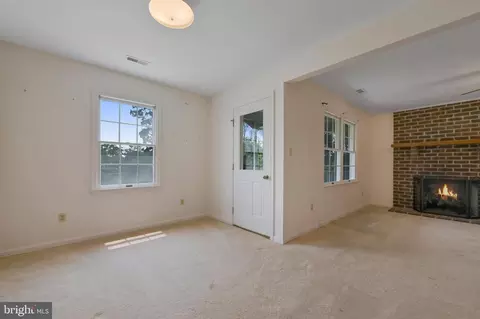 606 Park Plz, Deale, MD 20751 photo 18