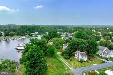 606 Park Plz, Deale, MD 20751 photo 2