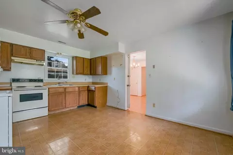 606 Park Plz, Deale, MD 20751 photo 15