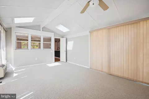 868 Swift Rd, Pasadena, MD 21122 photo 9