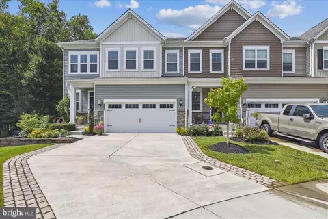 7728 Woodvale Dr, Glen Burnie, MD 21060