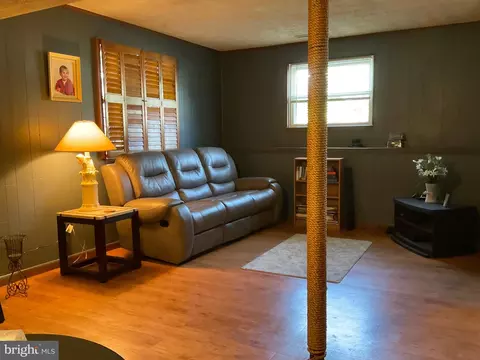113 Carroll Rd, Pasadena, MD 21122 photo 31