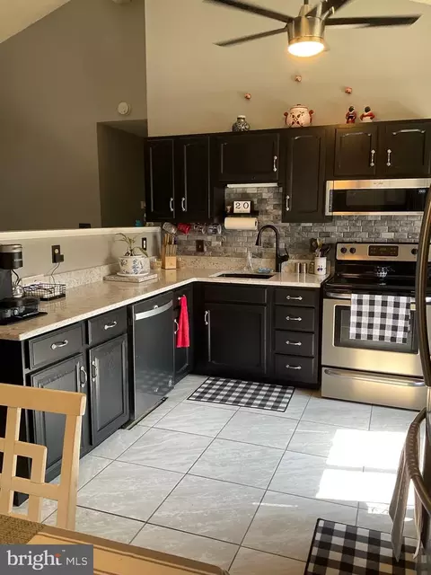 113 Carroll Rd, Pasadena, MD 21122 photo 9