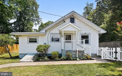 12 Cherry Rd, Riva, MD 21140
