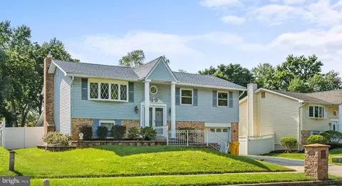 451 Century Vista Dr, Arnold, MD 21012