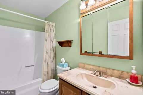 318 Cedar Ln, Annapolis, MD 21403 photo 18