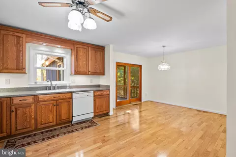 318 Cedar Ln, Annapolis, MD 21403 photo 14