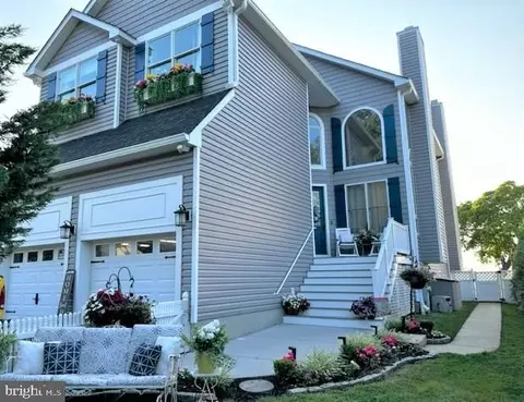 250 Harlem Rd, Pasadena, MD 21122 photo 2