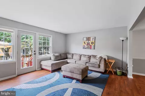 462 Colonial Ridge Ln, Arnold, MD 21012 photo 4