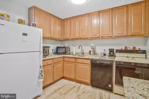 8113 Spaulding Cir, Severn, MD 21144 photo 10