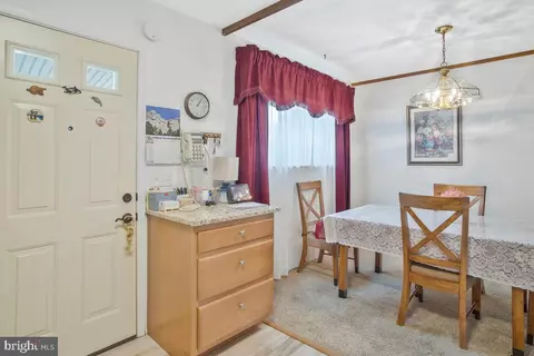 8113 Spaulding Cir, Severn, MD 21144 photo 12