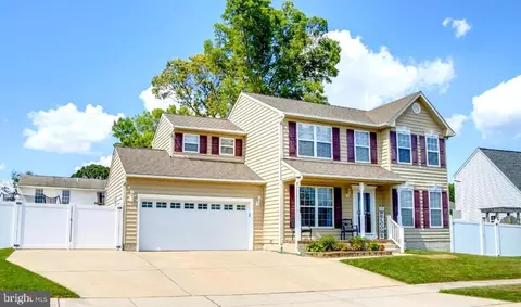 912 Marthas Vineyard Ln, Pasadena, MD 21122