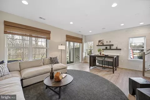 276 Alluvium Dr, Laurel, MD 20724 photo 4