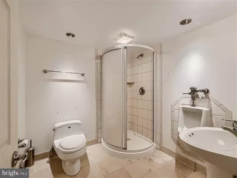 8447 Lyndale Rd, Pasadena, MD 21122 photo 11