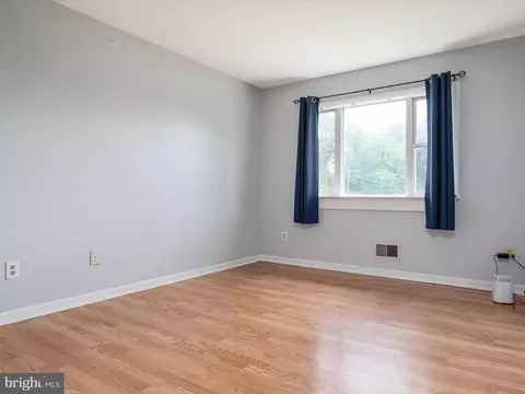 762 220th St, Pasadena, MD 21122 photo 7