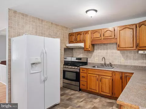 762 220th St, Pasadena, MD 21122 photo 9
