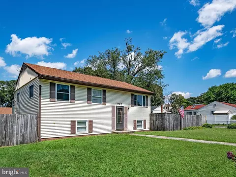 762 220th St, Pasadena, MD 21122 photo 3