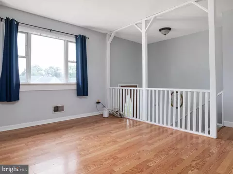 762 220th St, Pasadena, MD 21122 photo 5