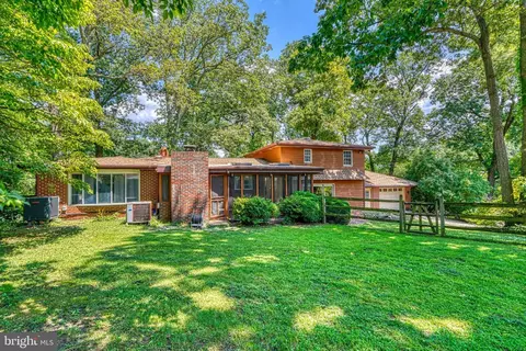 891 Timber Ridge Dr, Hanover, MD 21076 photo 9
