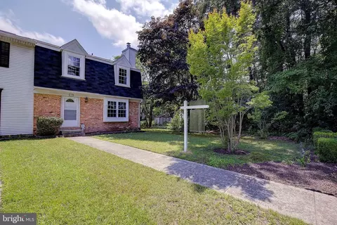 370 Shetlands Sq, Glen Burnie, MD 21061