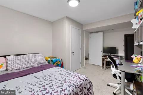 1100 Holmespun Dr, Pasadena, MD 21122 photo 32