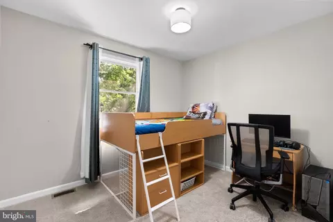 1100 Holmespun Dr, Pasadena, MD 21122 photo 15