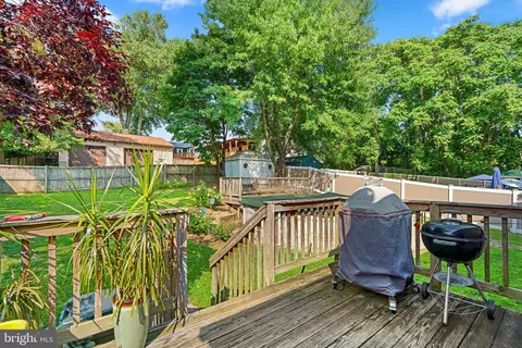 1100 Holmespun Dr, Pasadena, MD 21122 photo 34