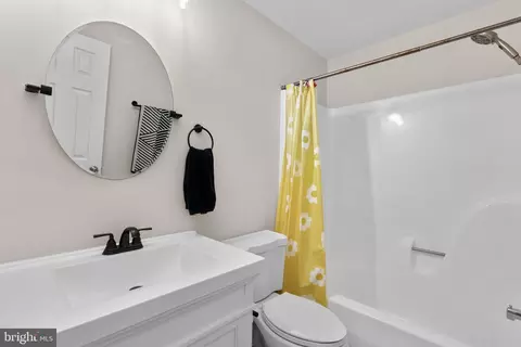 1100 Holmespun Dr, Pasadena, MD 21122 photo 14