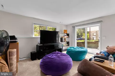 1100 Holmespun Dr, Pasadena, MD 21122 photo 26