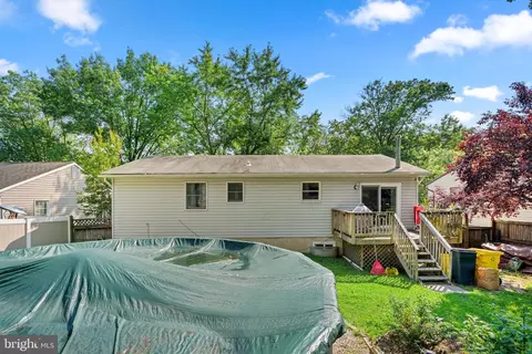 1100 Holmespun Dr, Pasadena, MD 21122 photo 36