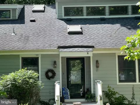 6424 Scrivner Ct, Friendship, MD 20758
