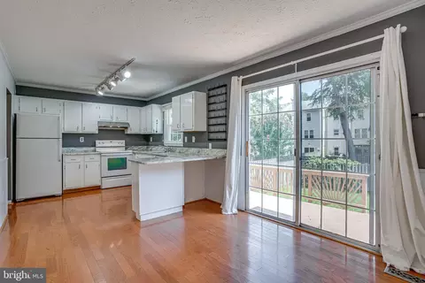 2111 Lang Dr, Crofton, MD 21114 photo 9
