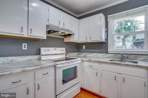 2111 Lang Dr, Crofton, MD 21114 photo 12