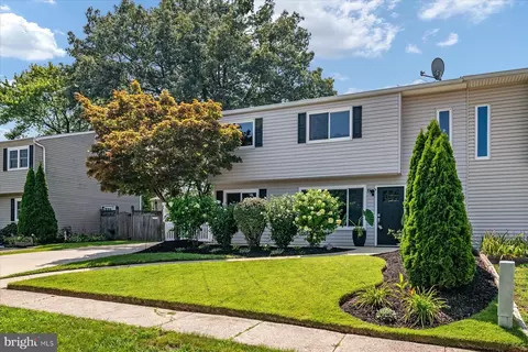 7706 Princess Pl, Pasadena, MD 21122 photo 3