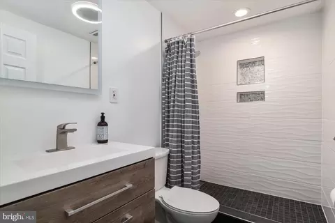 7706 Princess Pl, Pasadena, MD 21122 photo 22