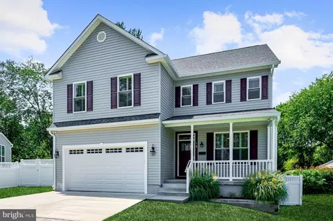 1 Admiral Rd # B, Severna Park, MD 21146