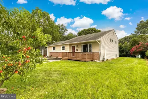 519 Rita Dr, Odenton, MD 21113