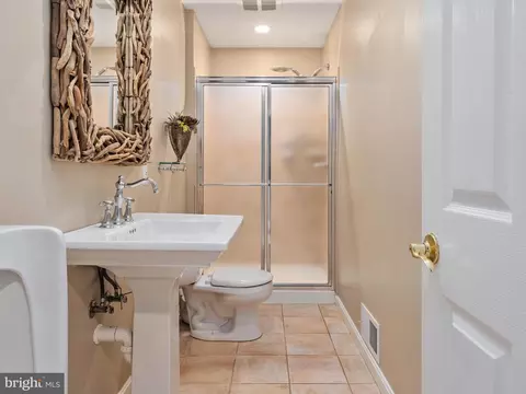Bath - 369 Edgewater Rd, Pasadena, MD 21122 photo 1 of 5