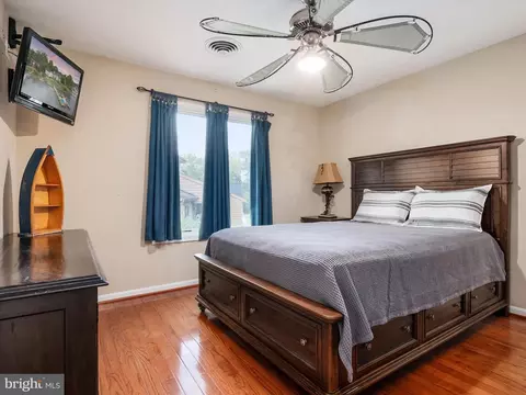 Bedroom - 369 Edgewater Rd, Pasadena, MD 21122 photo 5 of 6