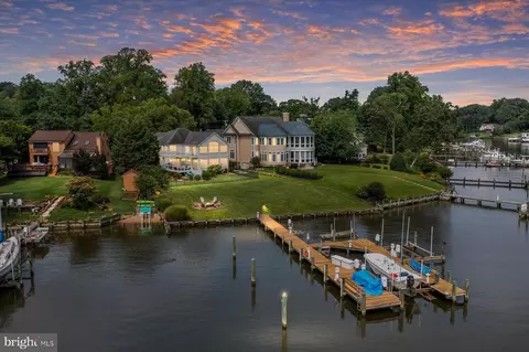 369 Edgewater Rd, Pasadena, MD 21122