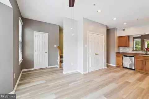 2332 Turnbridge Ct, Crofton, MD 21114 photo 6
