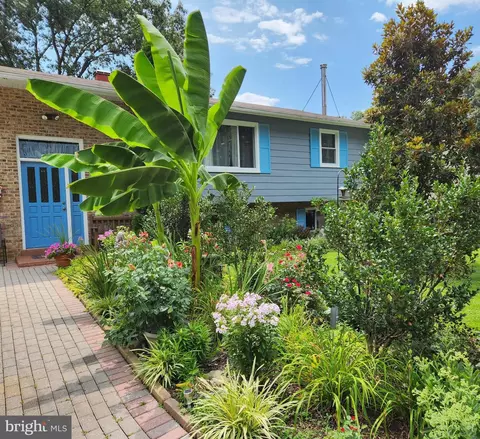 1619 Marlboro Rd, Edgewater, MD 21037