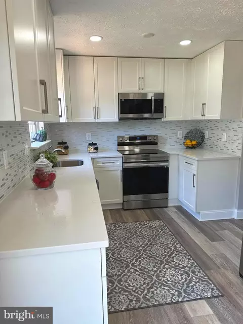 7814 Outing Ave, Pasadena, MD 21122 photo 3