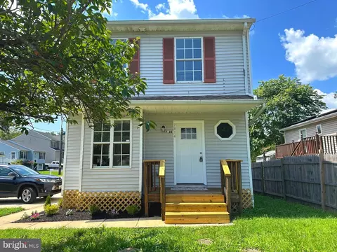 7814 Outing Ave, Pasadena, MD 21122 photo 2