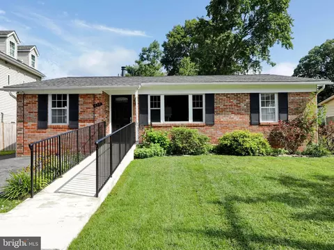 640 California Ave, North Beach, MD 20714