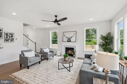 612 Mann Rd, Deale, MD 20751 photo 3