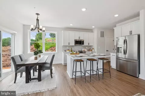612 Mann Rd, Deale, MD 20751 photo 5
