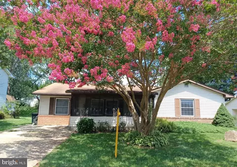 1036 Christmas Ln, Gambrills, MD 21054