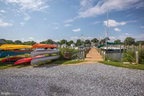1703 Fairhill Dr, Edgewater, MD 21037 photo 5