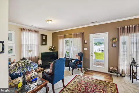 124 Bar Harbor Rd, Pasadena, MD 21122 photo 27